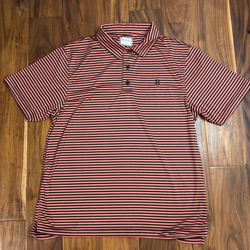 HeyBo, collared shirt in like new condition!